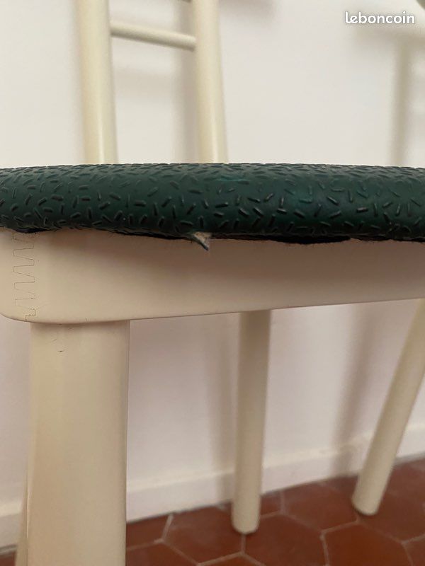 Lot de deux chaises vintage design italien (image 4)