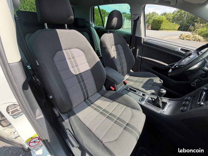 Golf VII 1.6 TDI 105 toit ouvrant, park assist (image 4)