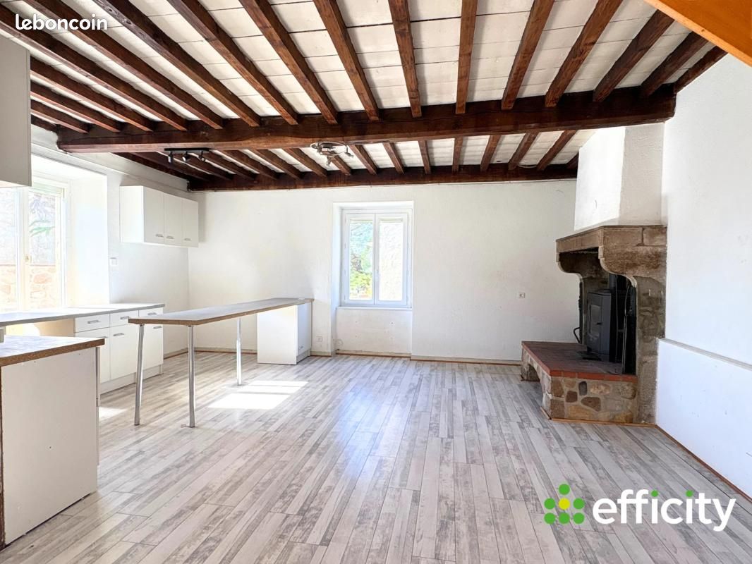Maison 4 pièces 104 m² · à Sury-le-Comtal · 104 m² · 138 000 €