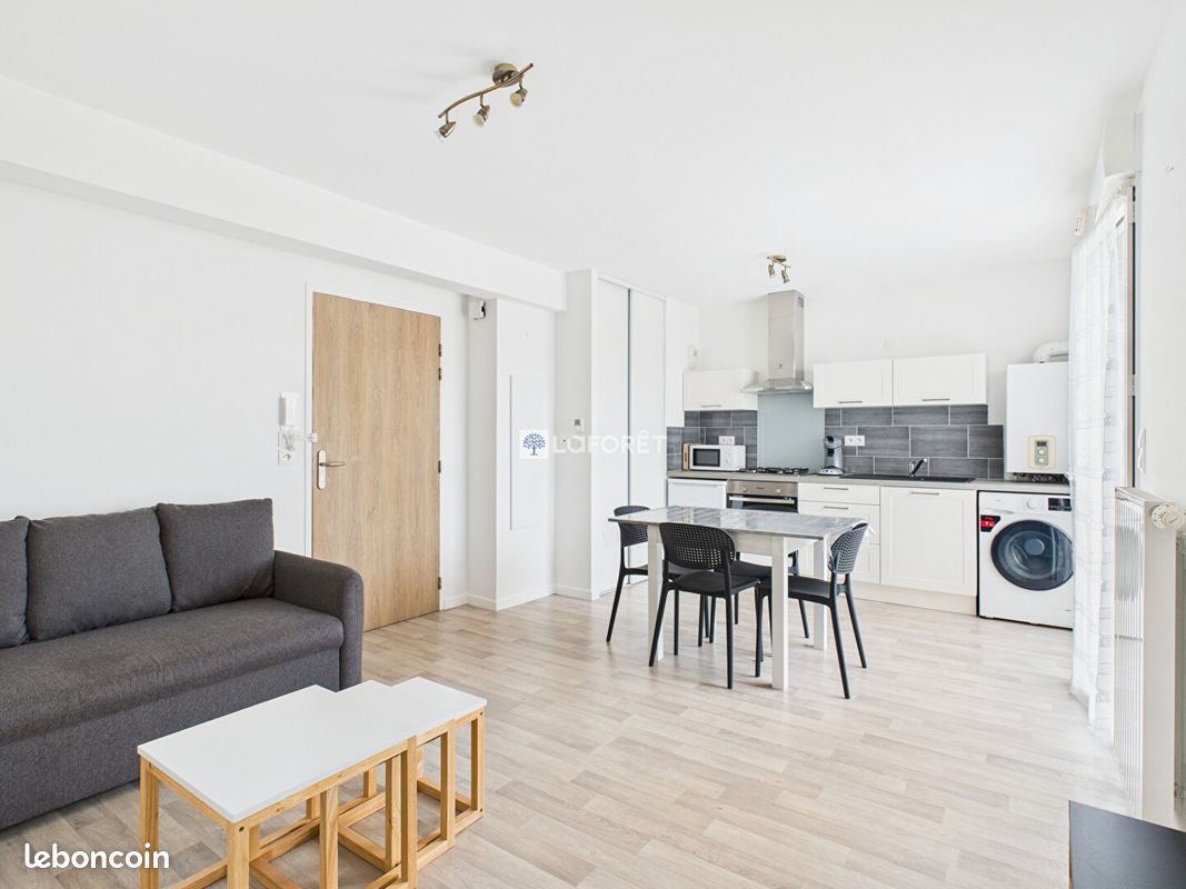 Appartement 2 pièces 42 m² · à Pont-l'Abbé · 42 m² · 641 €/mois