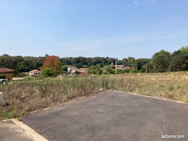 Terrain à bâtir de 500 m² à BOUGUE (40) · 47 900 €