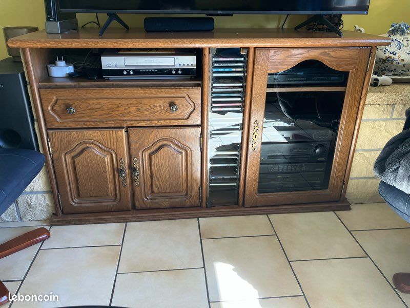 Meublé TV (image 1)