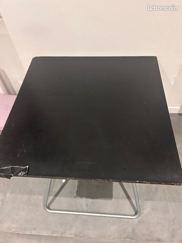 Table (image 1)