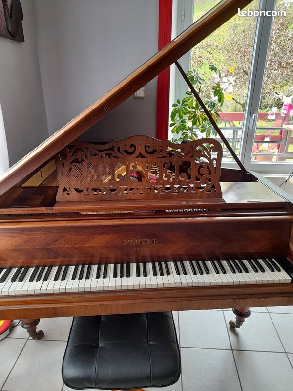 Piano Pleyel (image 1)