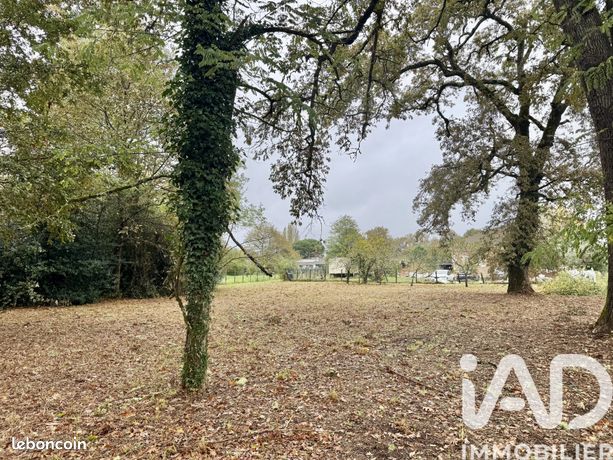 Terrain 1163 m² Louchats