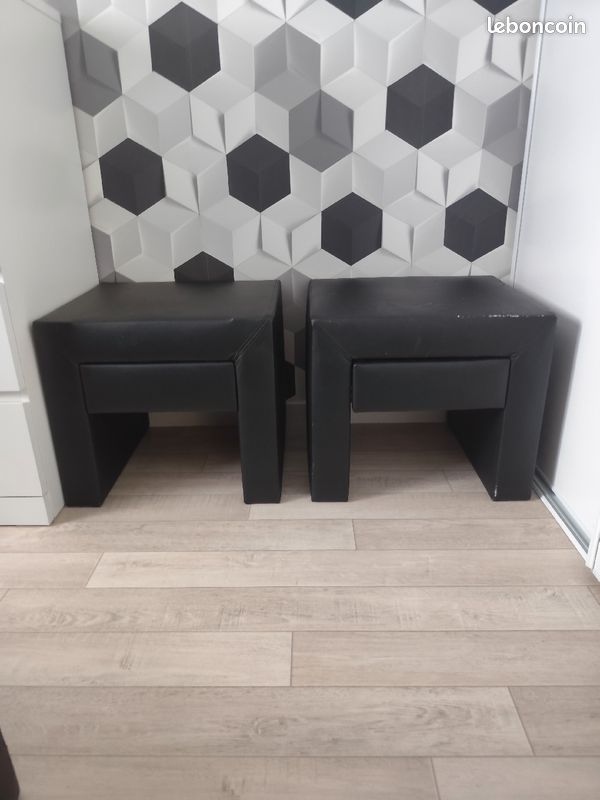 Lot de 2 tables de chevet imitation cuir noir (image 1)