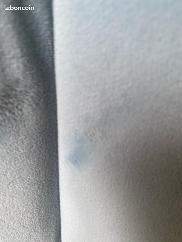 Pouf en velour bleu clair (image 4)