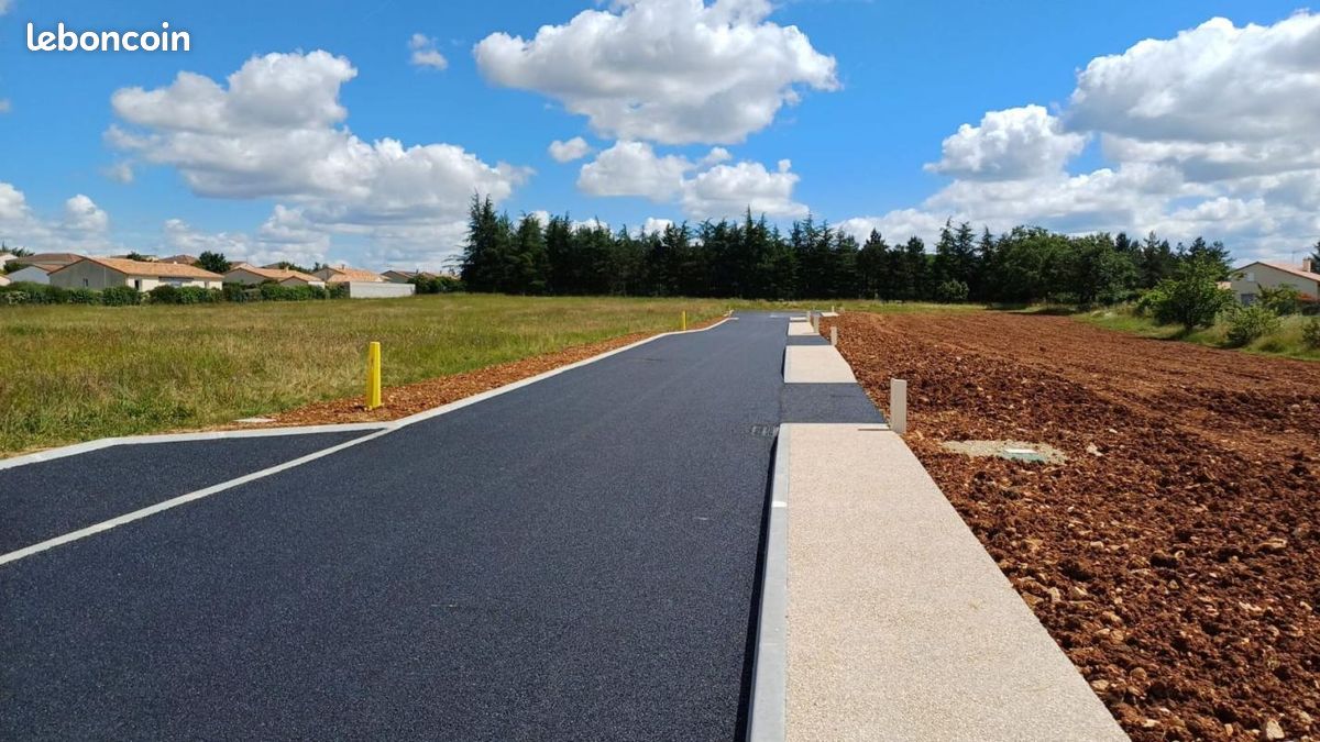 Terrain 525 m² Vouneuil Sous Biard · à Vouneuil-sous-Biard · 69 700 €