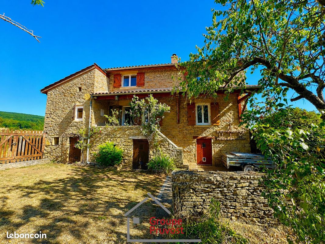 Maison 7 pièces 152 m² · à Cluny · 152 m² · 272 000 €