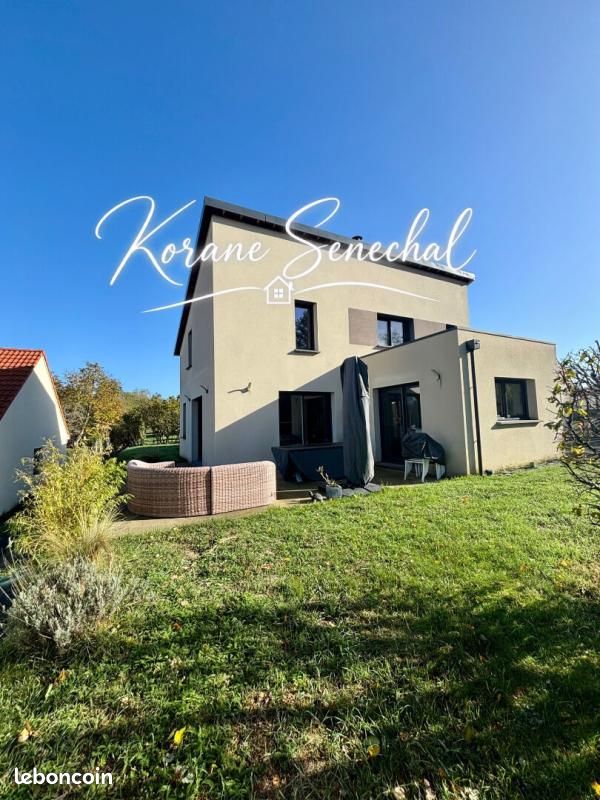 Maison 5 pièces 163 m² · à Connerré · 163 m² · 286 000 €