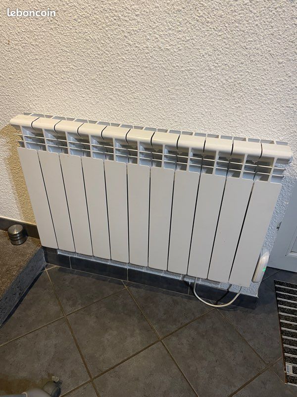 Radiateur de marque AMSTA (image 1)