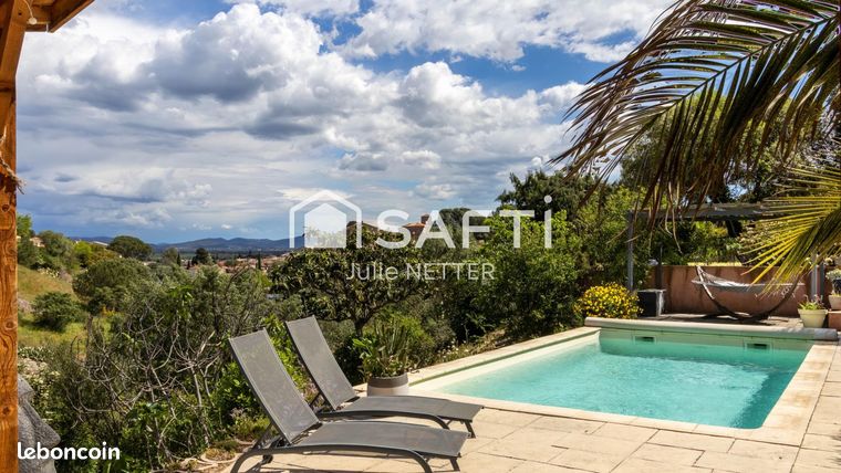 Villa 7 pièces 164 m²