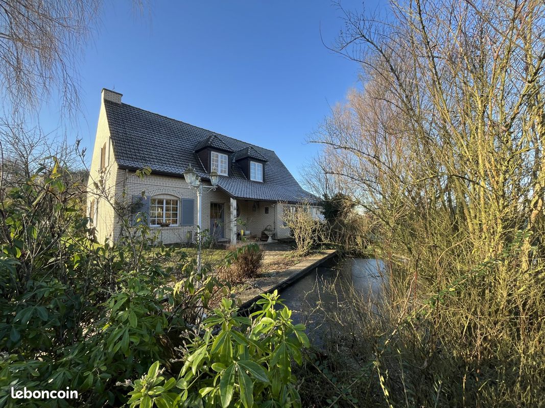 Maison 7 pièces 160 m² · à Ennetières-en-Weppes · 160 m² · 620 000 €