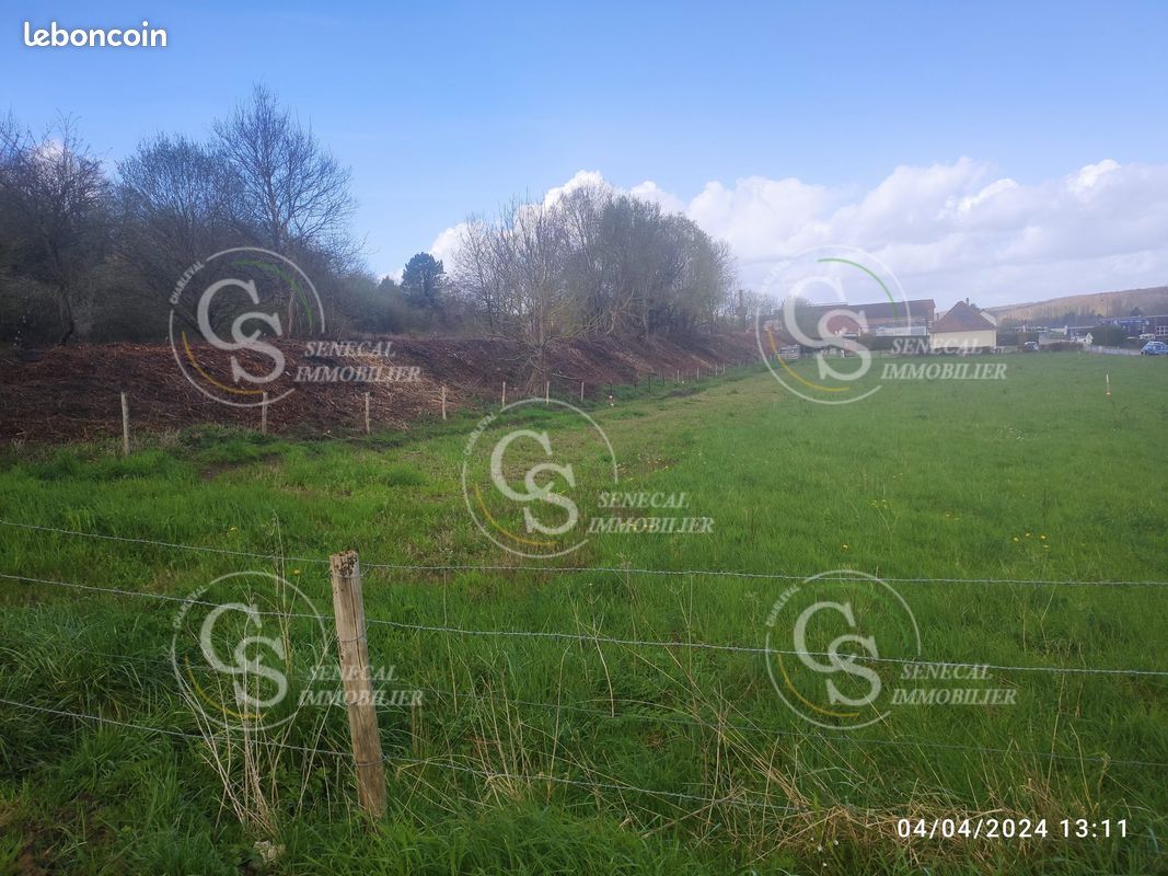 Terrain 1063 m² · à Ménesqueville · 1 063 m² · 47 500 €
