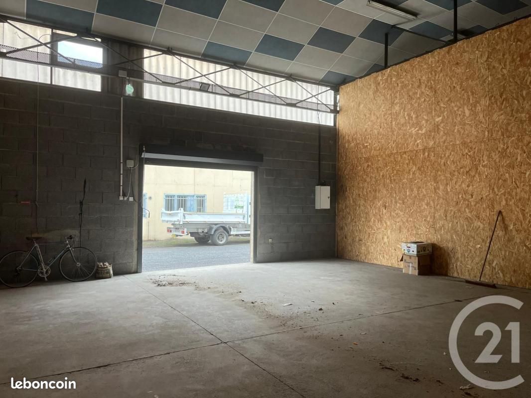 Parking 88 m² · à Argelès-Gazost · 88 m² · 400 €
