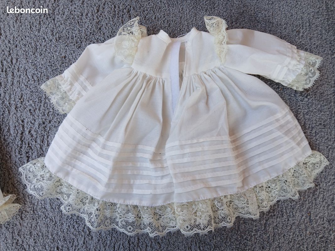 Ancienne Robe enfant ou poupée coton blanc tissus ancien