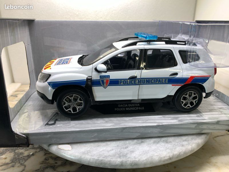 1/18 SOLIDO VOITURE Dacia Duster Police Municipale EUR 1,00 - FR