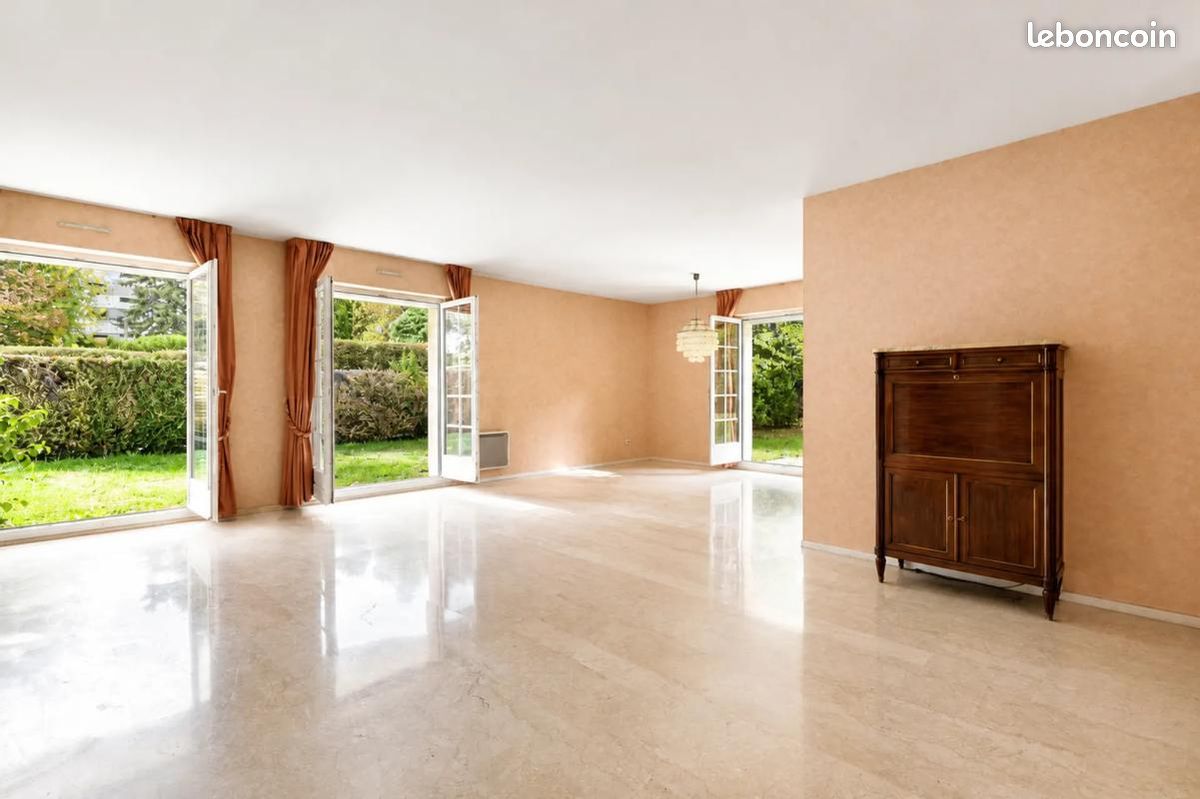 Appartement 7 pièces 126 m² au Plessis-Robinson
