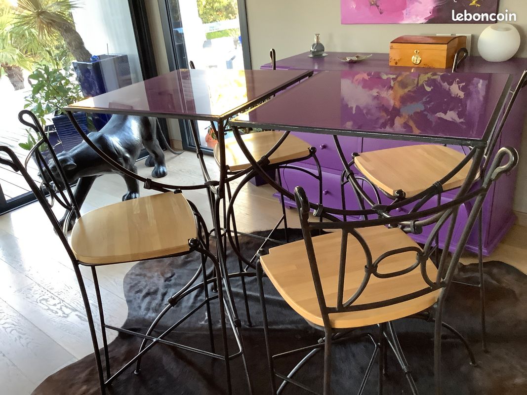 2 manges debout avec 4 chaises hautes (image 1)