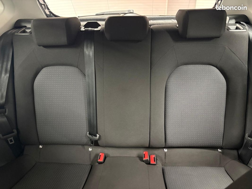 SEAT Ibiza 1.0 TSI 95 ch S/S BVM5 Business (image 24)