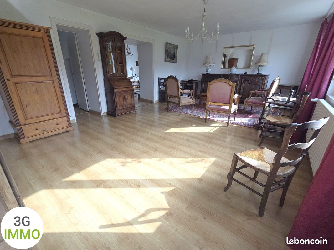 Maison spacieuse avec jardin et dépendances | Maël-Carhaix centre (image 4)