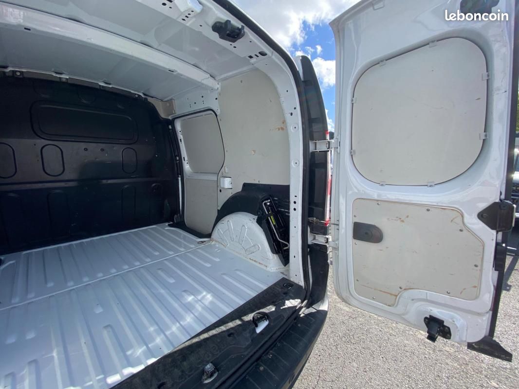 Renault Kangoo EXTRA R LINK 1.5DCI 95CV 9.900 HT- CLIM/RADARS AR/BLUETOOTH/REGULATEUR (image 19)