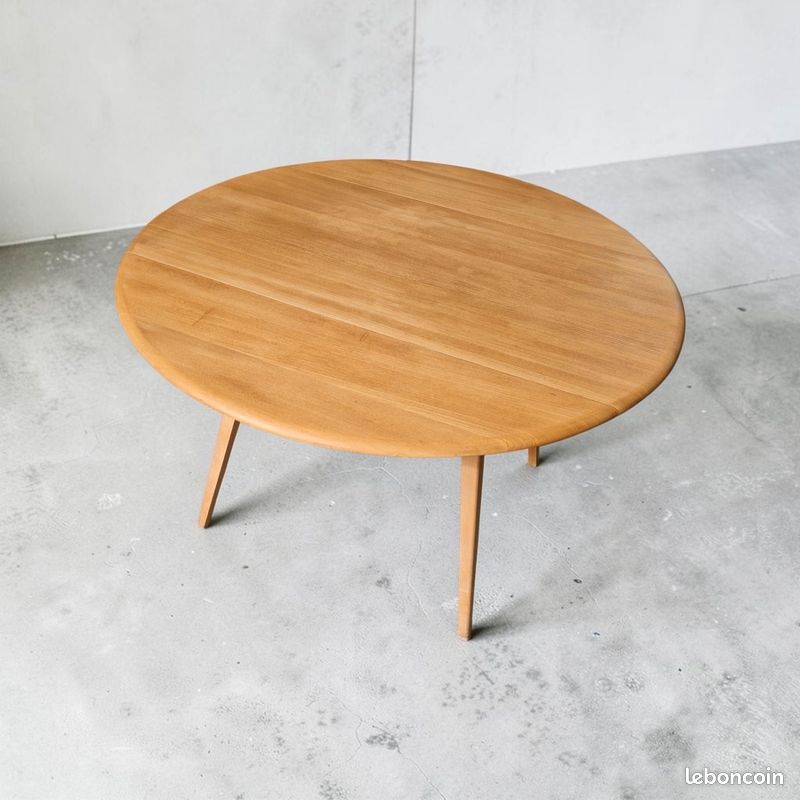 Table (image 3)