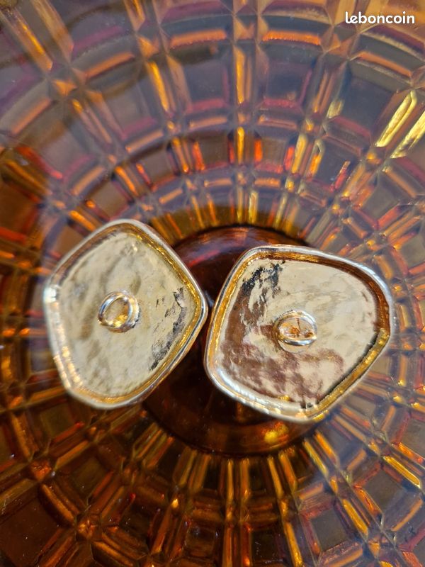 Lot De Boutons Anciens En Métal Doré - Mercerie Vintage (1 à 10 Pièces)