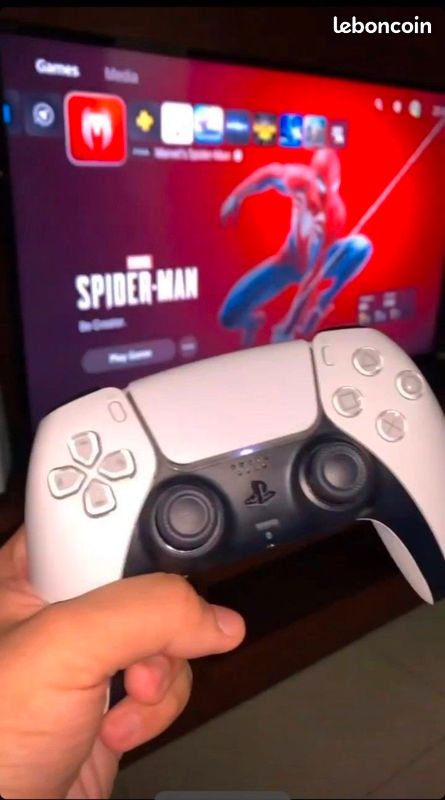 PlayStation 5 (image 2)