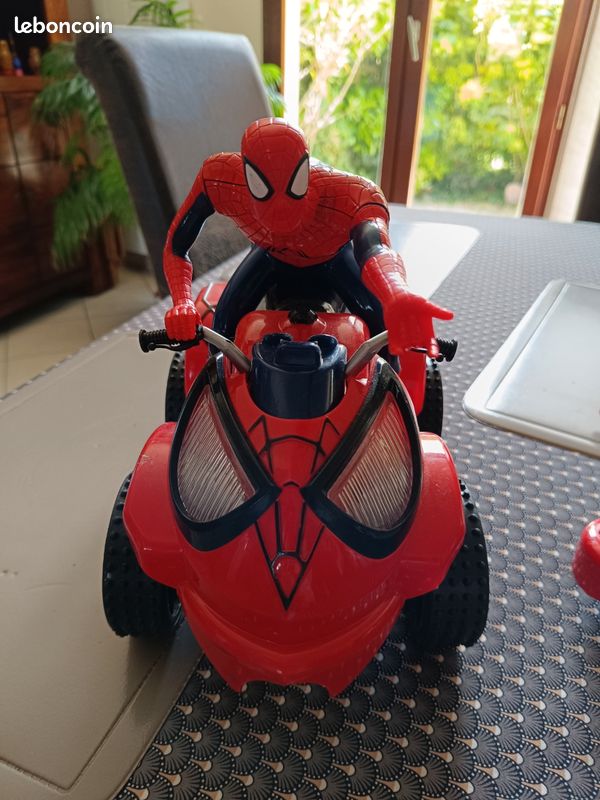 Spiderman quad marvel (image 2)