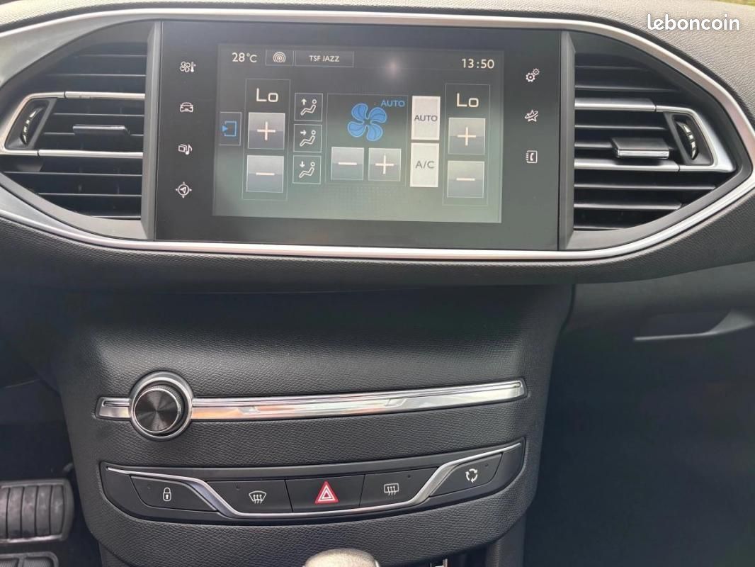 Peugeot 308 GENERATION-II 1.2 THP 130 STYLE EAT BVA (image 24)