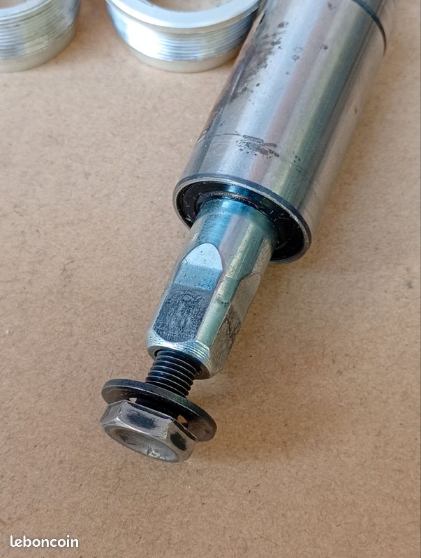 Boitier de Pédalier Shimano Filetage Italien - , vélos et accessoires