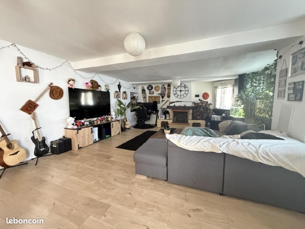 Maison 6 pièces 146 m² · à Bouillé-Ménard · 146 m² · 179 600 €