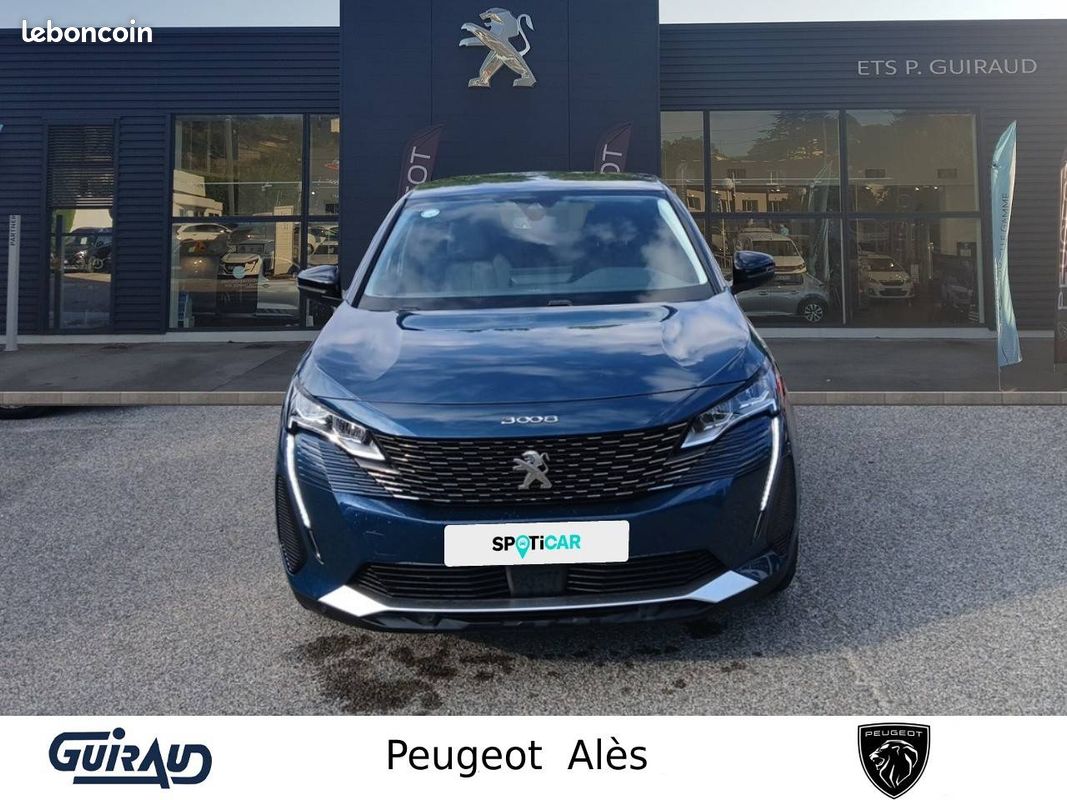 PEUGEOT 3008 Hybrid 225 e-EAT8 Allure Pack (image 2)