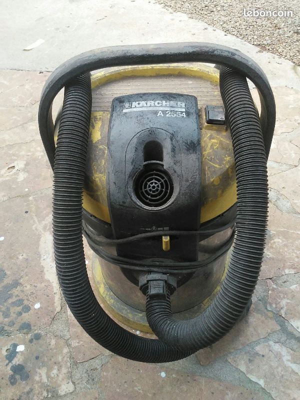 'Vend aspirateur Karcher (image 1)