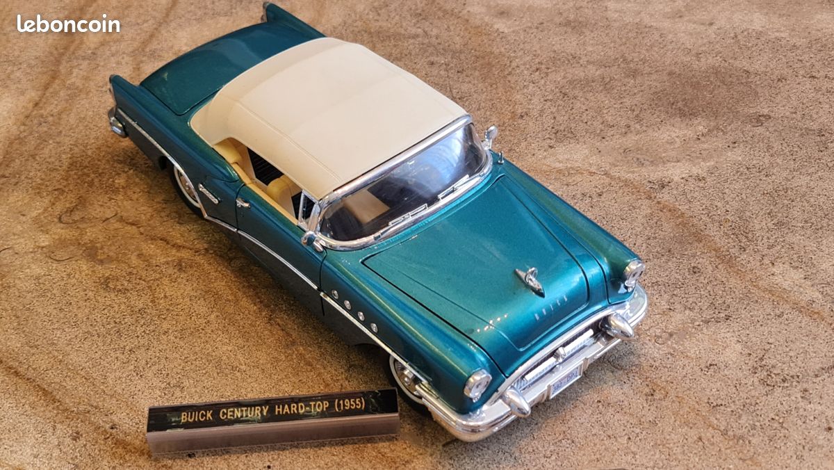 True Scale 1:43 Buick Century coupé année 1954 bleu / blanc TSM114337