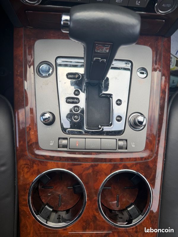 Volkswagen Phaeton V6 TDI 4Motion – 240ch – Cuir – Sièges Massants – DYNAUDIO – Caméra (image 12)