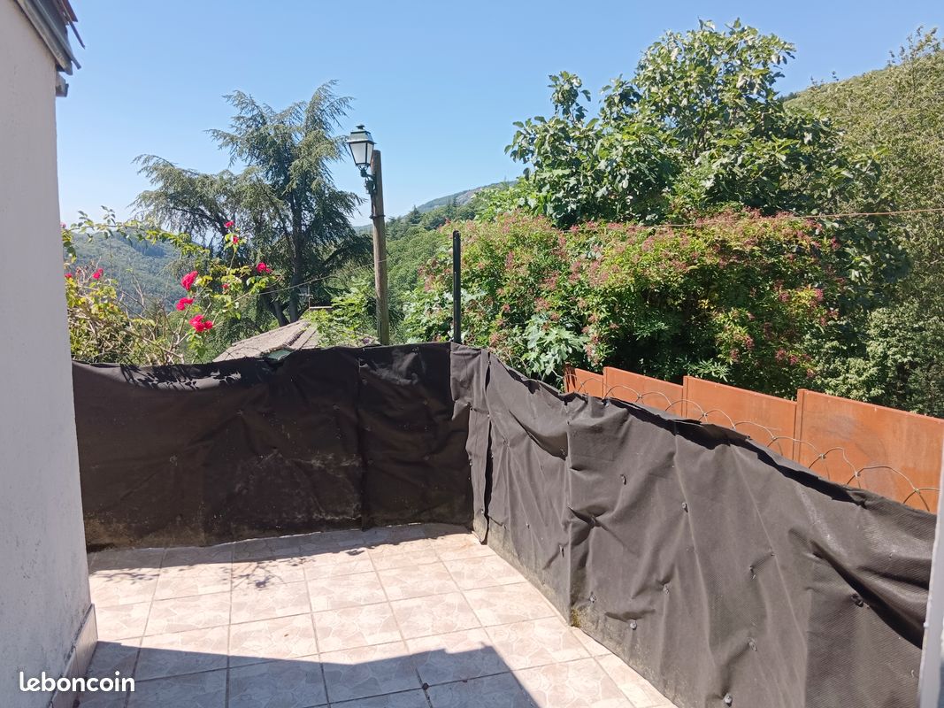Maison 6 pièces 110 m² · à Castans · 110 m² · 99 000 €