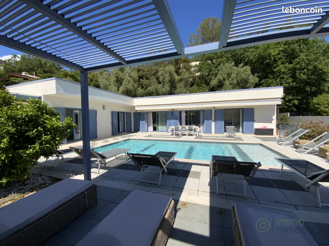 Maison 6 pièces 116 m² · à Vence · 116 m² · 957 000 €