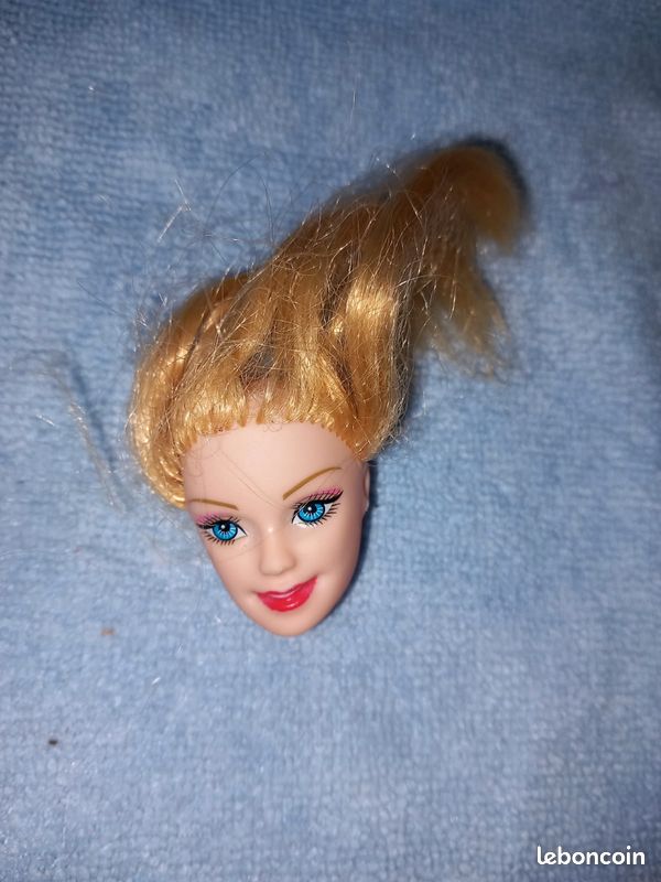 Lot têtes de barbie (image 7)