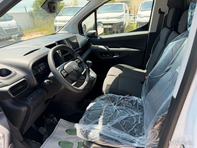 Citroen BERLINGO VAN BLUEHDI 100 CH VEHICULE NEUF CARPLAY CAMERA 3 PLACES (image 5)