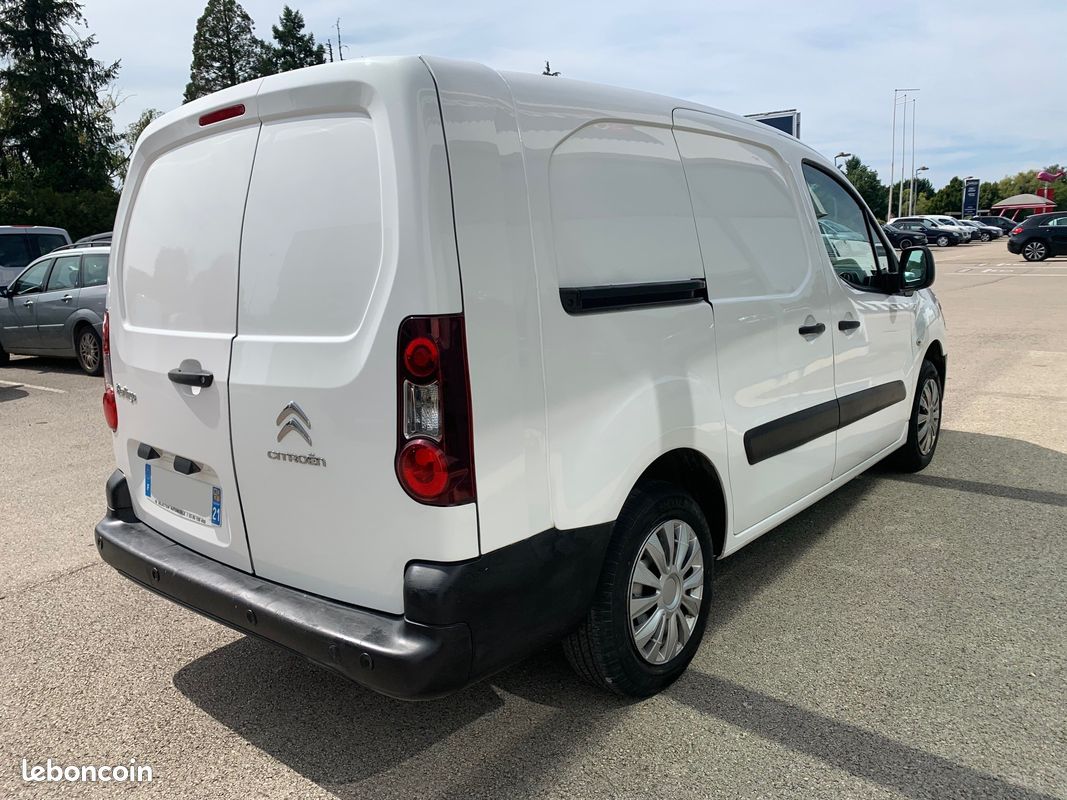 Berlingo 3 places 1.6 bhdi 100 long boite auto (image 2)