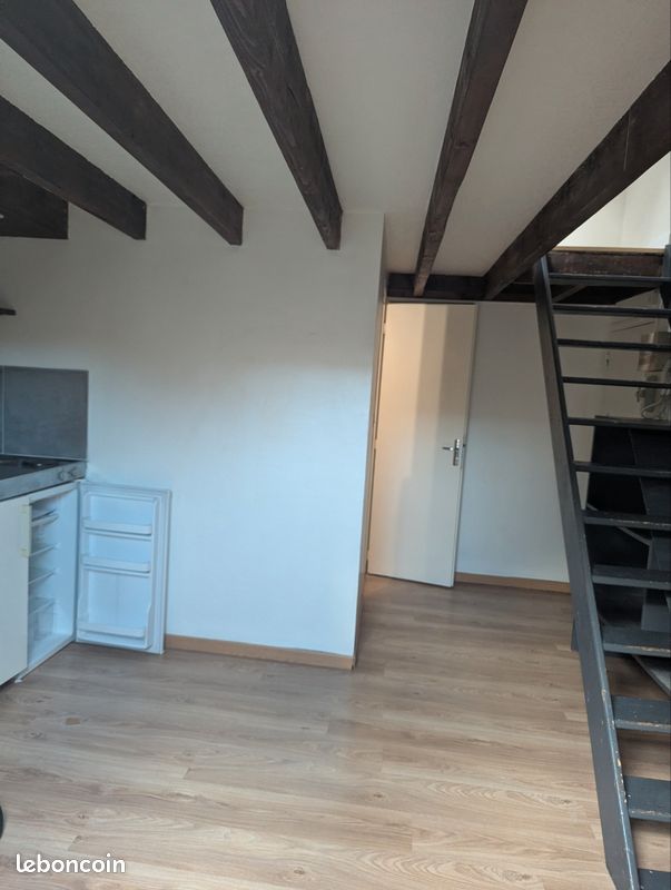 Appartement 2 pièces 18 m² · à Charleville-Mézières · 18 m² · 320 €/mois