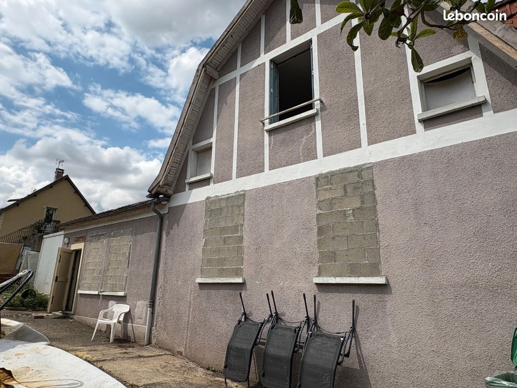Maison 10 pièces 160 m² · à Bonnières-sur-Seine · 160 m² · 200 000 €