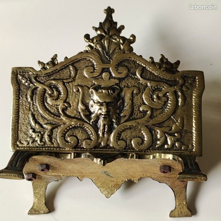 Porte-lettres Art Nouveau En Laiton Martelé - Motif Oiseaux - 1930 - Fait Main