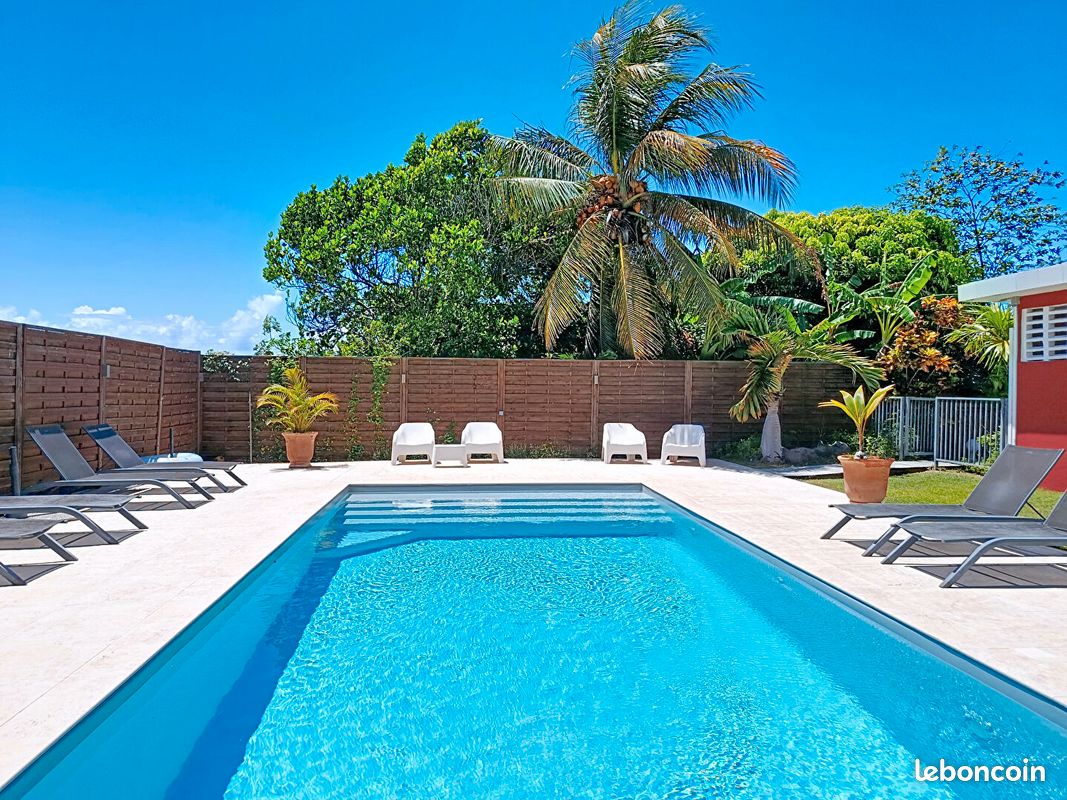Maison 12 pièces 190 m² · à Sainte-Anne · 190 m² · 650 000 €
