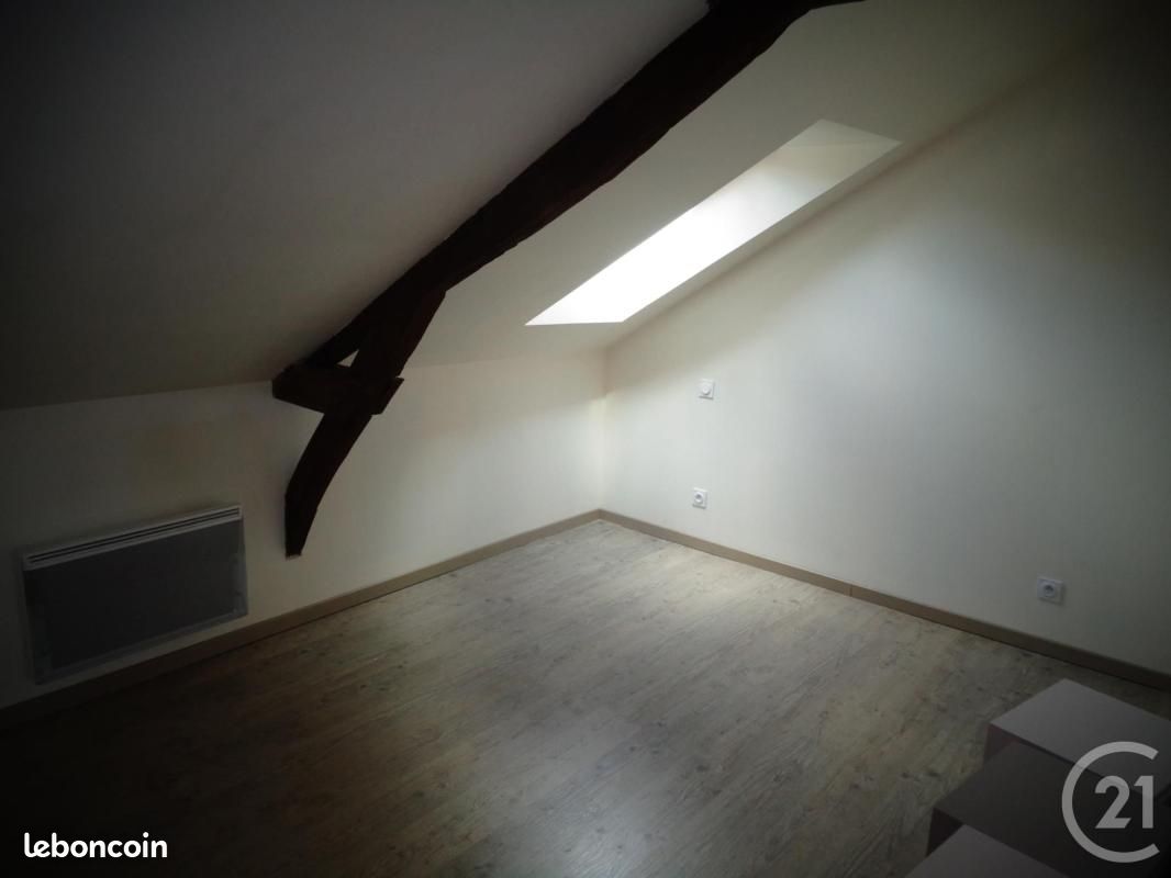 Immeuble 165 m² Fougeres (image 8)