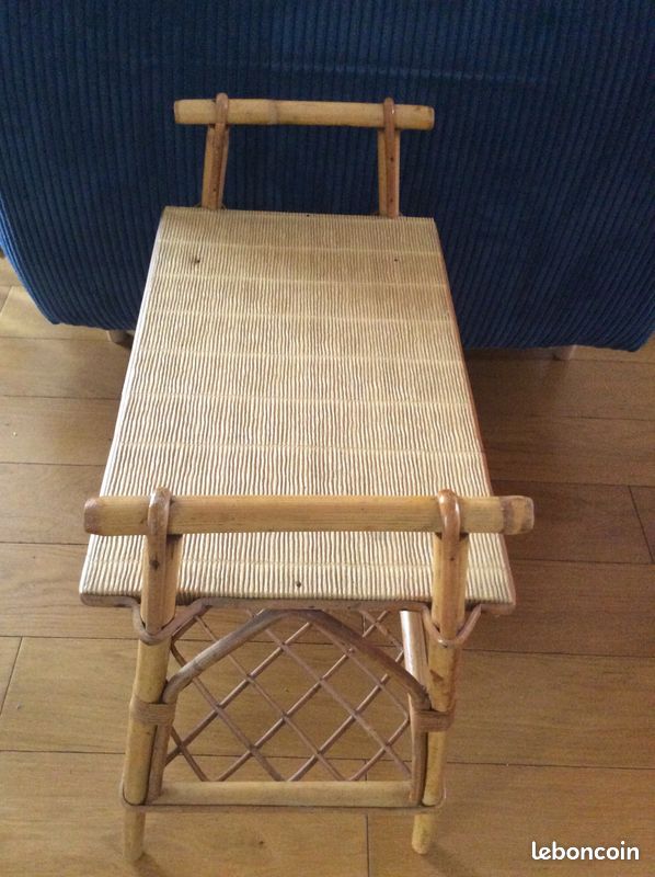 Table d’appoint en rotin vintage (image 1)