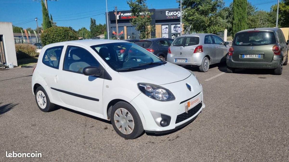 Renault TWINGO II STANDARD (image 1)