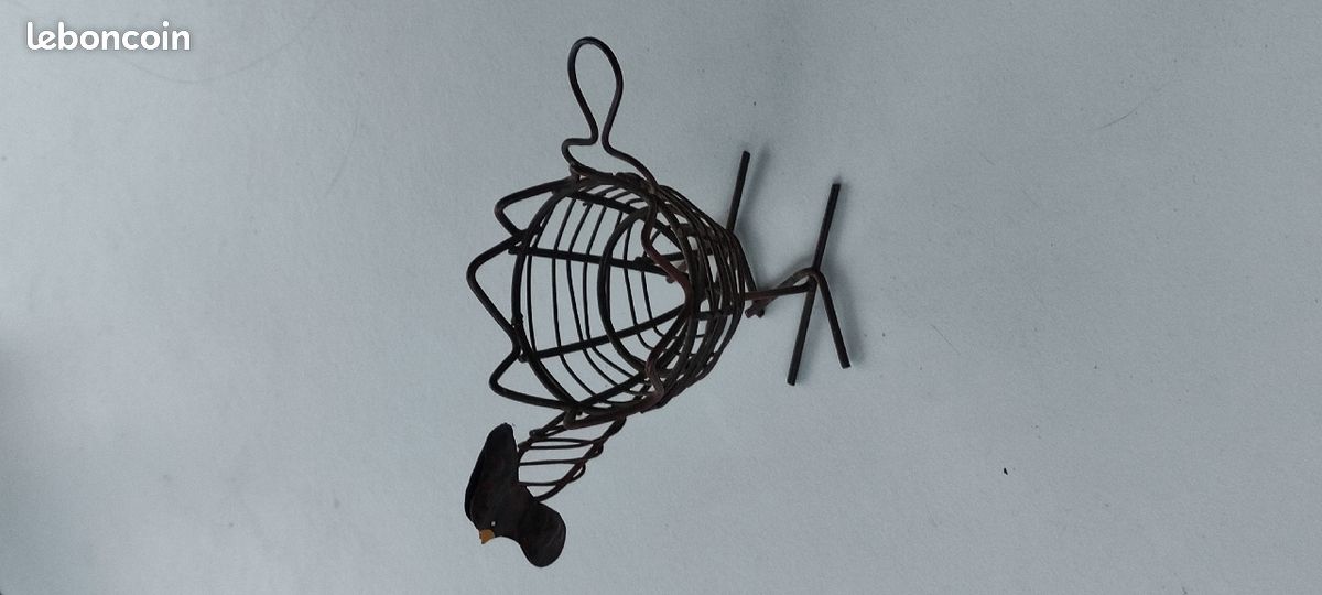 Coquetier en forme de poule (image 1)